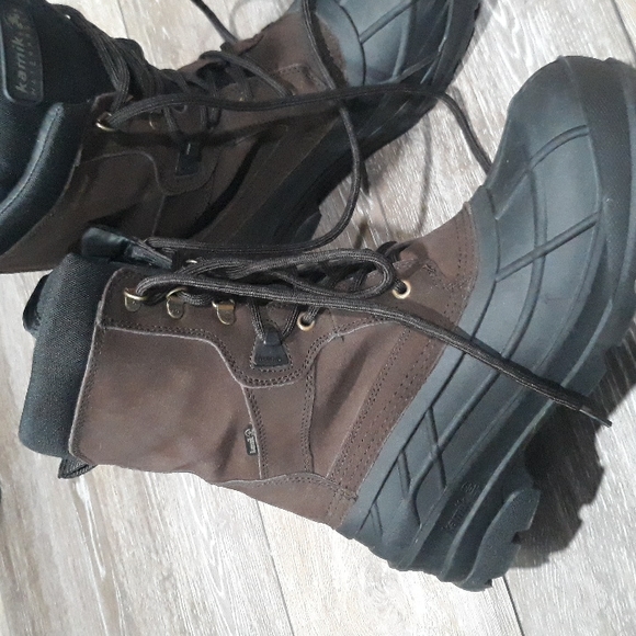 Kamik waterproof brown suede and black rubber boots. Size 9. Mint condition main image 6